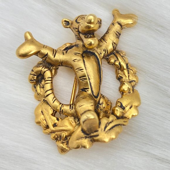 Disney Tigger Brooch - Picture 2 of 7